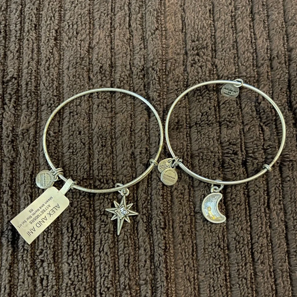 Alex and Ani lot of 4 bracelets. Stars and hearts - Picture 2 of 3